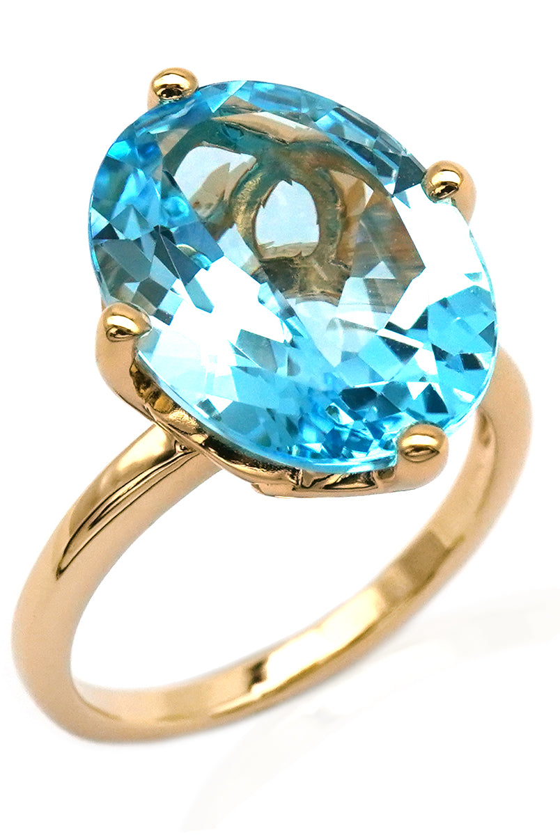 Oval cut Sky blue topaz oval cut gemstone ring.