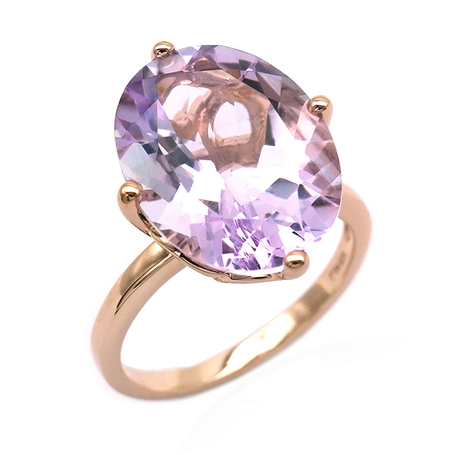 Oval cut pink amethyst gemstone ring.